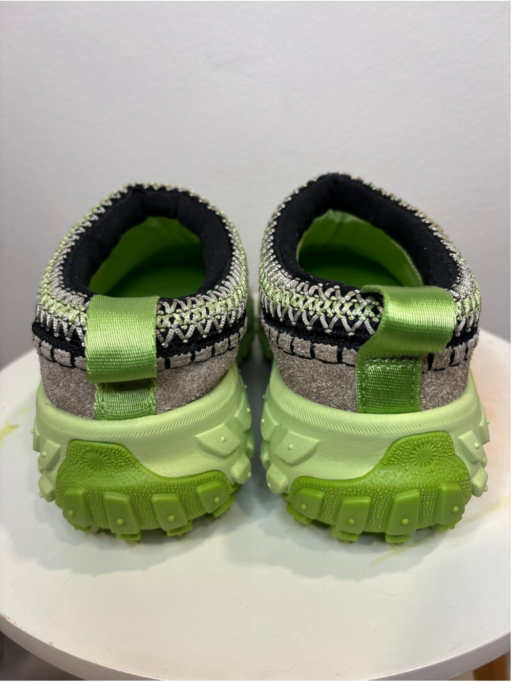 UGG Venture Daze Platform Slip-On Clogs Lime Green Suede Women’s US 6 - Picture 4 of 9